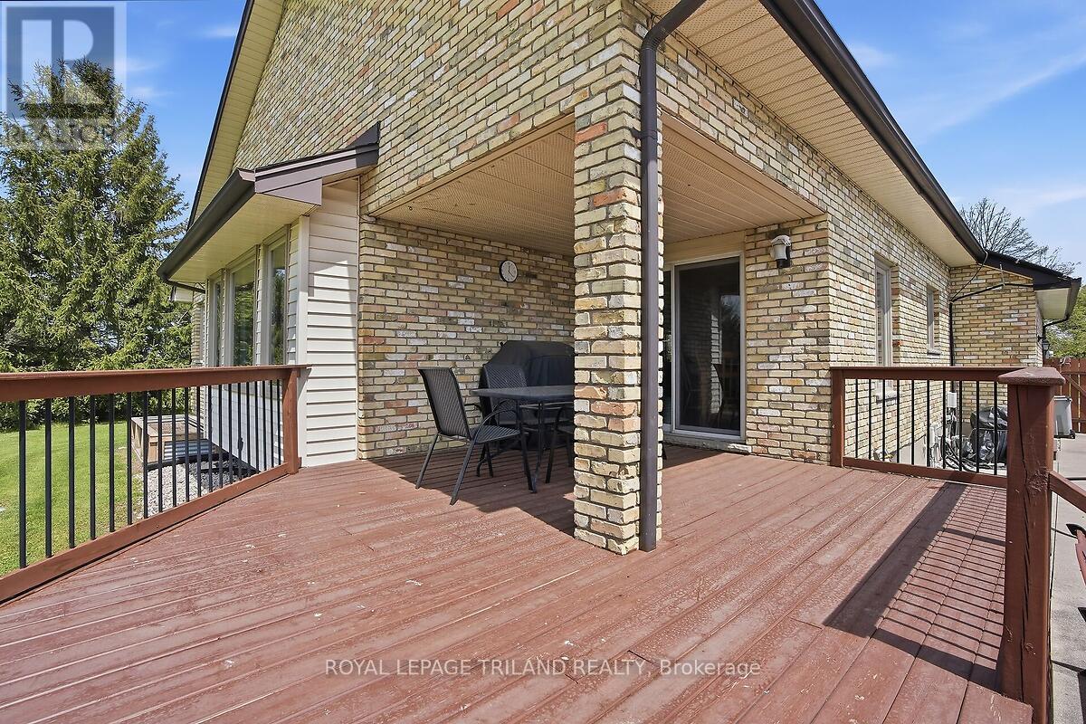 24671 Dodge Drive, Strathroy-Caradoc, Ontario  N7G 3B5 - Photo 13 - X13109446