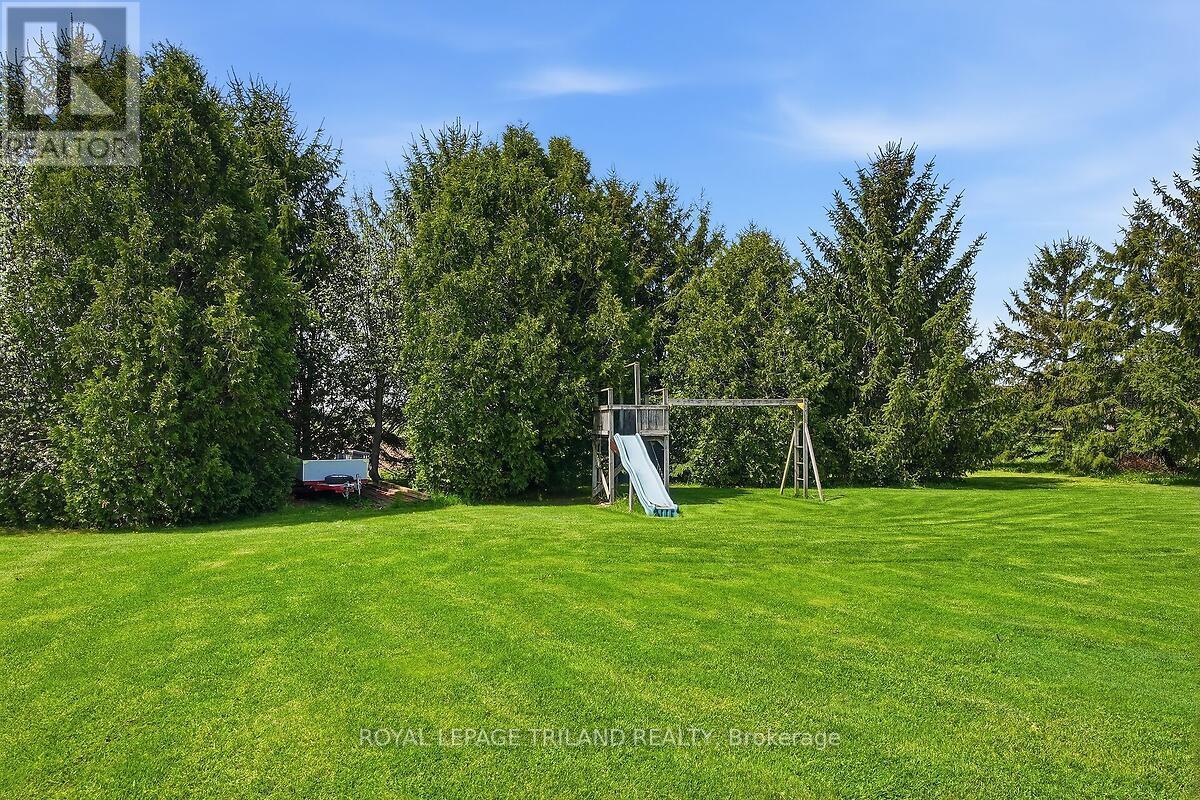 24671 Dodge Drive, Strathroy-Caradoc, Ontario  N7G 3B5 - Photo 21 - X13109446