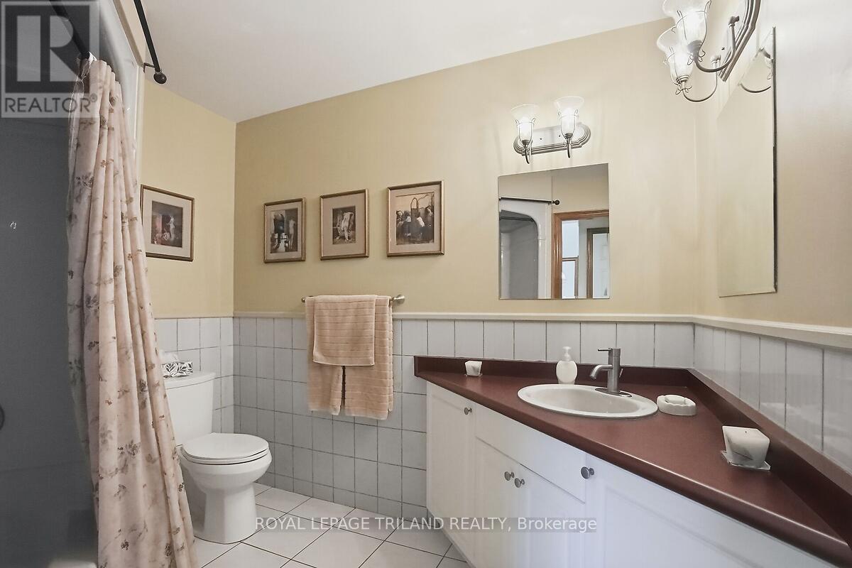 24671 Dodge Drive, Strathroy-Caradoc, Ontario  N7G 3B5 - Photo 28 - X13109446