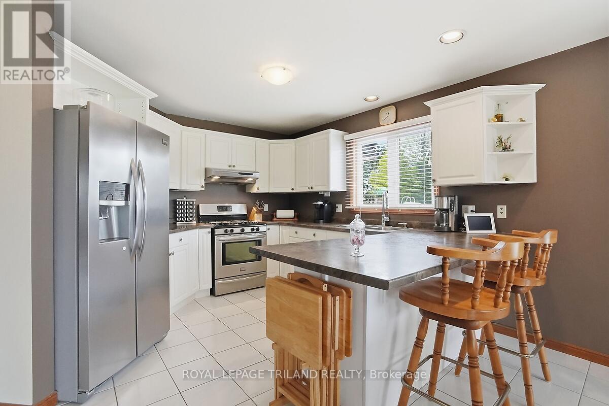 24671 Dodge Drive, Strathroy-Caradoc, Ontario  N7G 3B5 - Photo 32 - X13109446