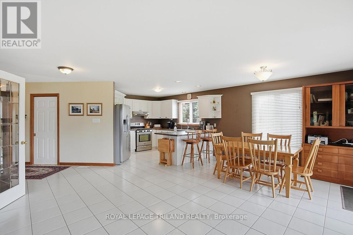 24671 Dodge Drive, Strathroy-Caradoc, Ontario  N7G 3B5 - Photo 39 - X13109446