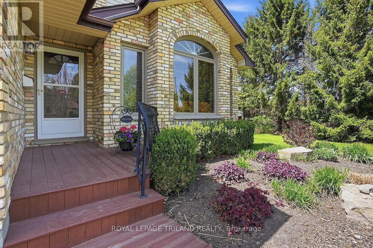 24671 Dodge Drive, Strathroy-Caradoc, Ontario  N7G 3B5 - Photo 8 - X13109446