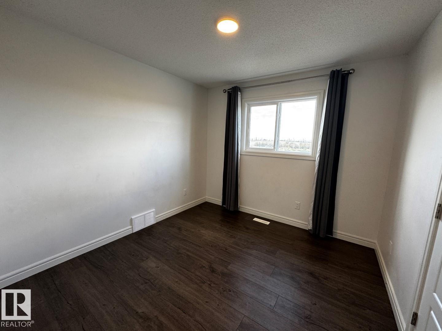 Unknown Address, ,     - Photo 22 - E4486954