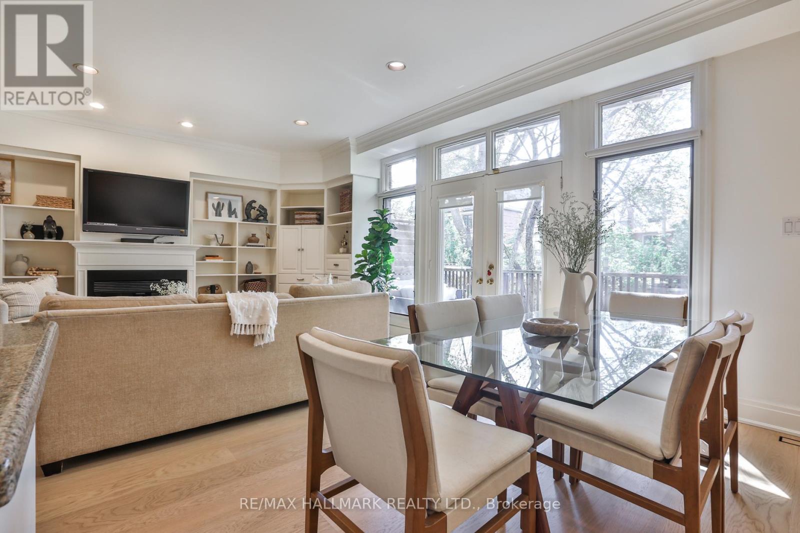 569 Briar Hill Avenue, Toronto, Ontario  M5N 1N1 - Photo 16 - C13109530