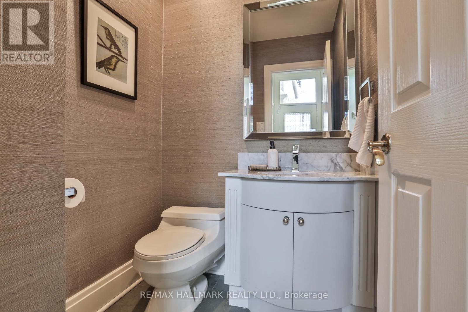 569 Briar Hill Avenue, Toronto, Ontario  M5N 1N1 - Photo 18 - C13109530