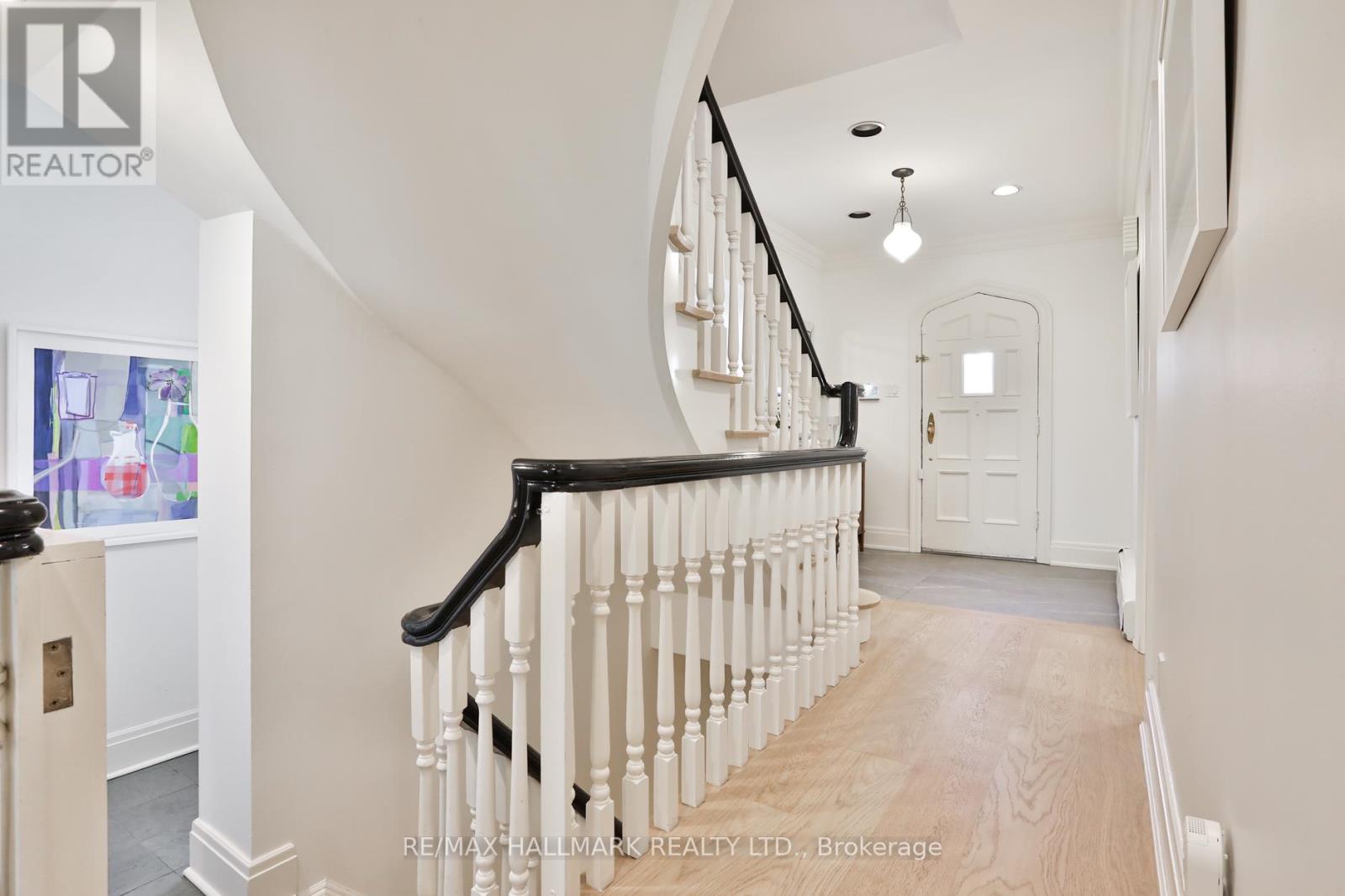 569 Briar Hill Avenue, Toronto, Ontario  M5N 1N1 - Photo 19 - C13109530
