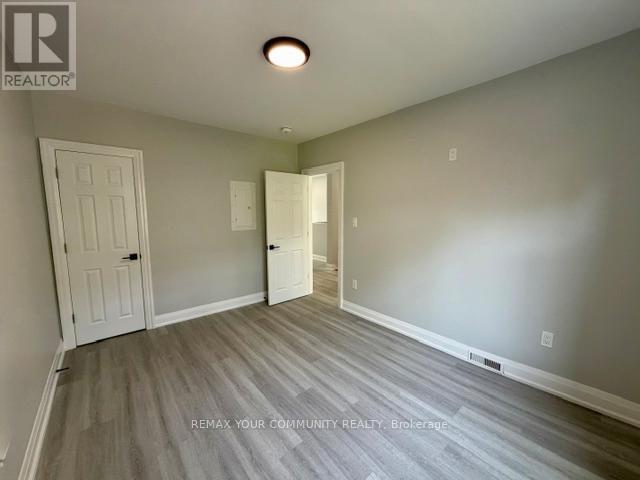 2nd Flr - 19 Mount Royal Avenue, Toronto, Ontario  M6H 2S2 - Photo 14 - C13109560