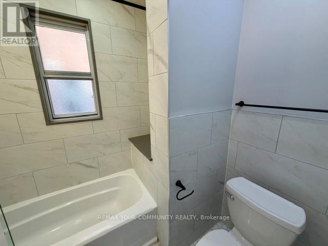 2nd Flr - 19 Mount Royal Avenue, Toronto, Ontario  M6H 2S2 - Photo 18 - C13109560