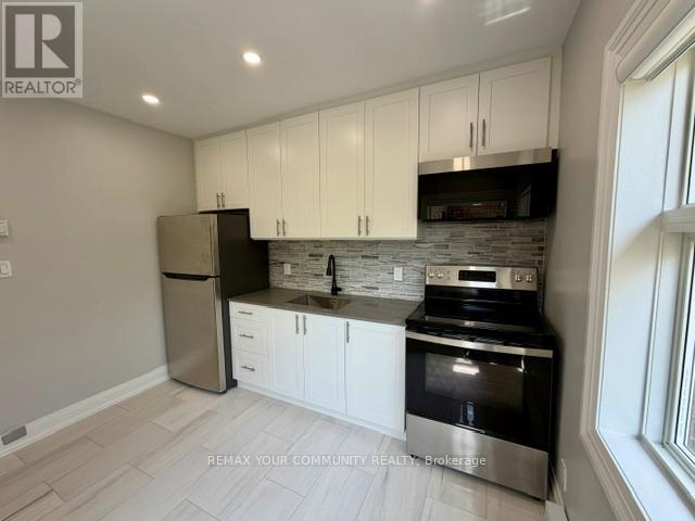 2nd Flr - 19 Mount Royal Avenue, Toronto, Ontario  M6H 2S2 - Photo 9 - C13109560