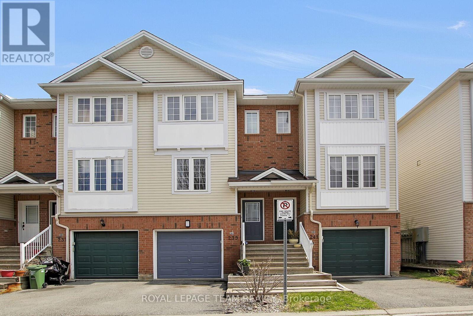 239 Gershwin Private, Ottawa, Ontario  K2H 1G6 - Photo 2 - X13109470