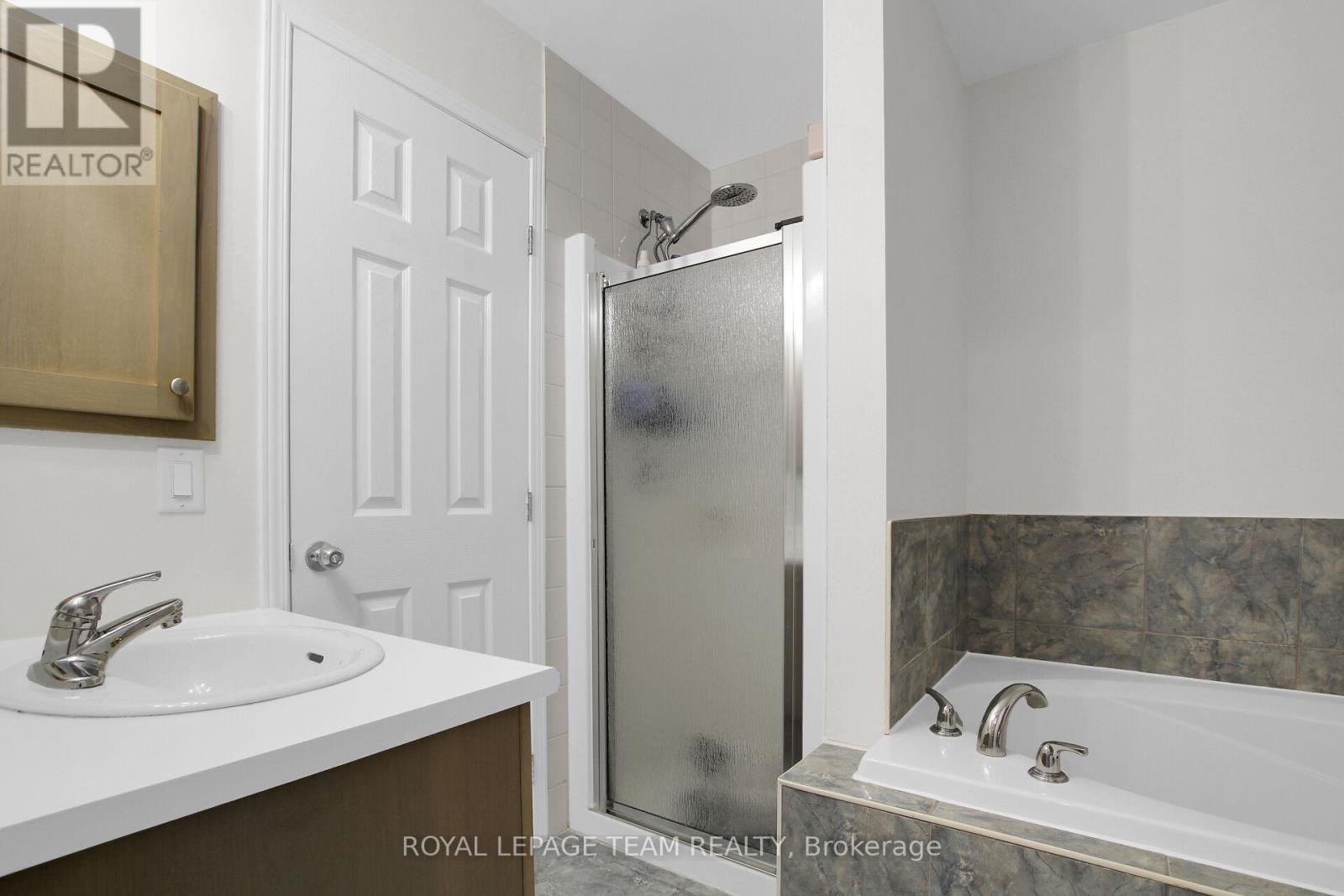 239 Gershwin Private, Ottawa, Ontario  K2H 1G6 - Photo 20 - X13109470