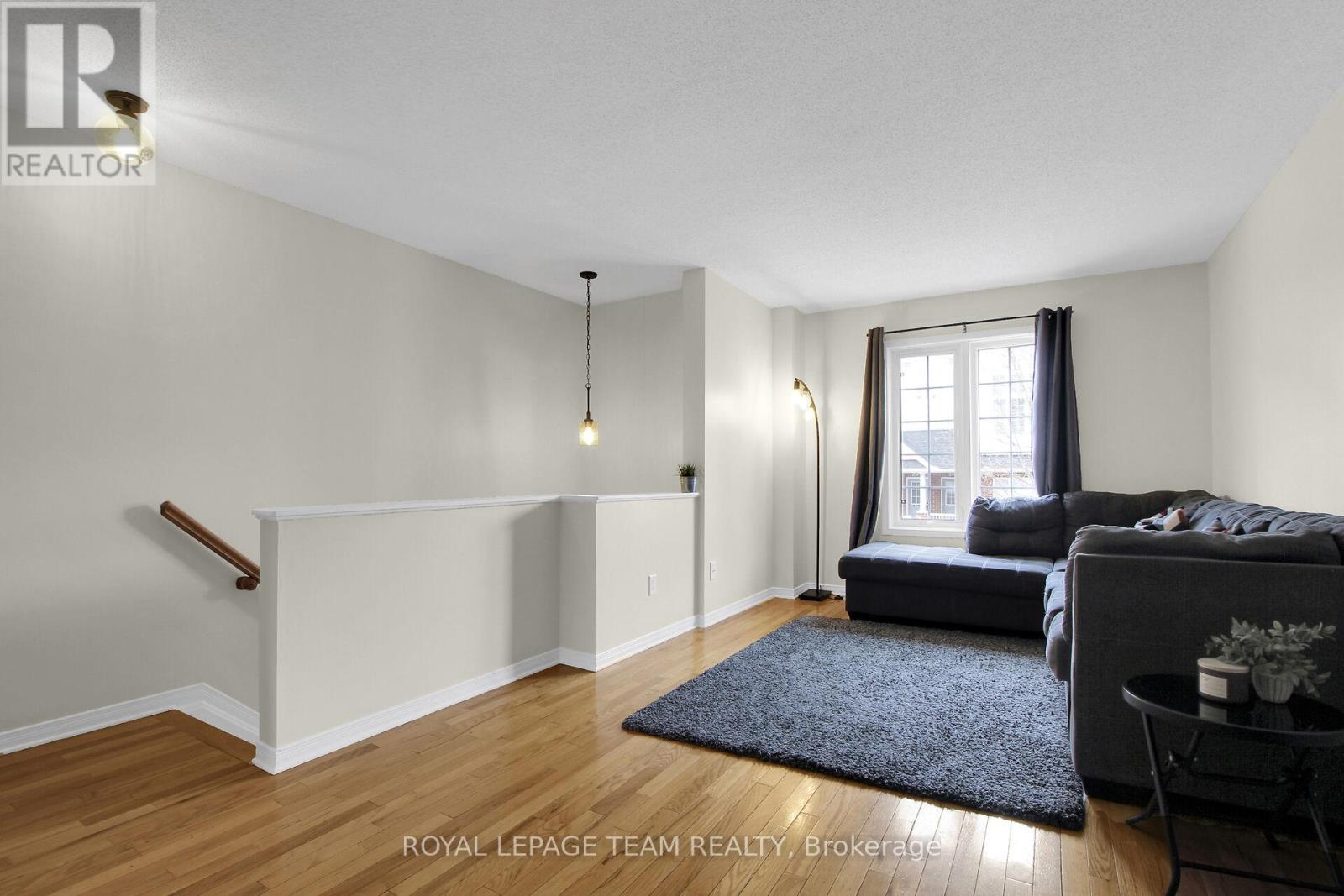239 Gershwin Private, Ottawa, Ontario  K2H 1G6 - Photo 6 - X13109470
