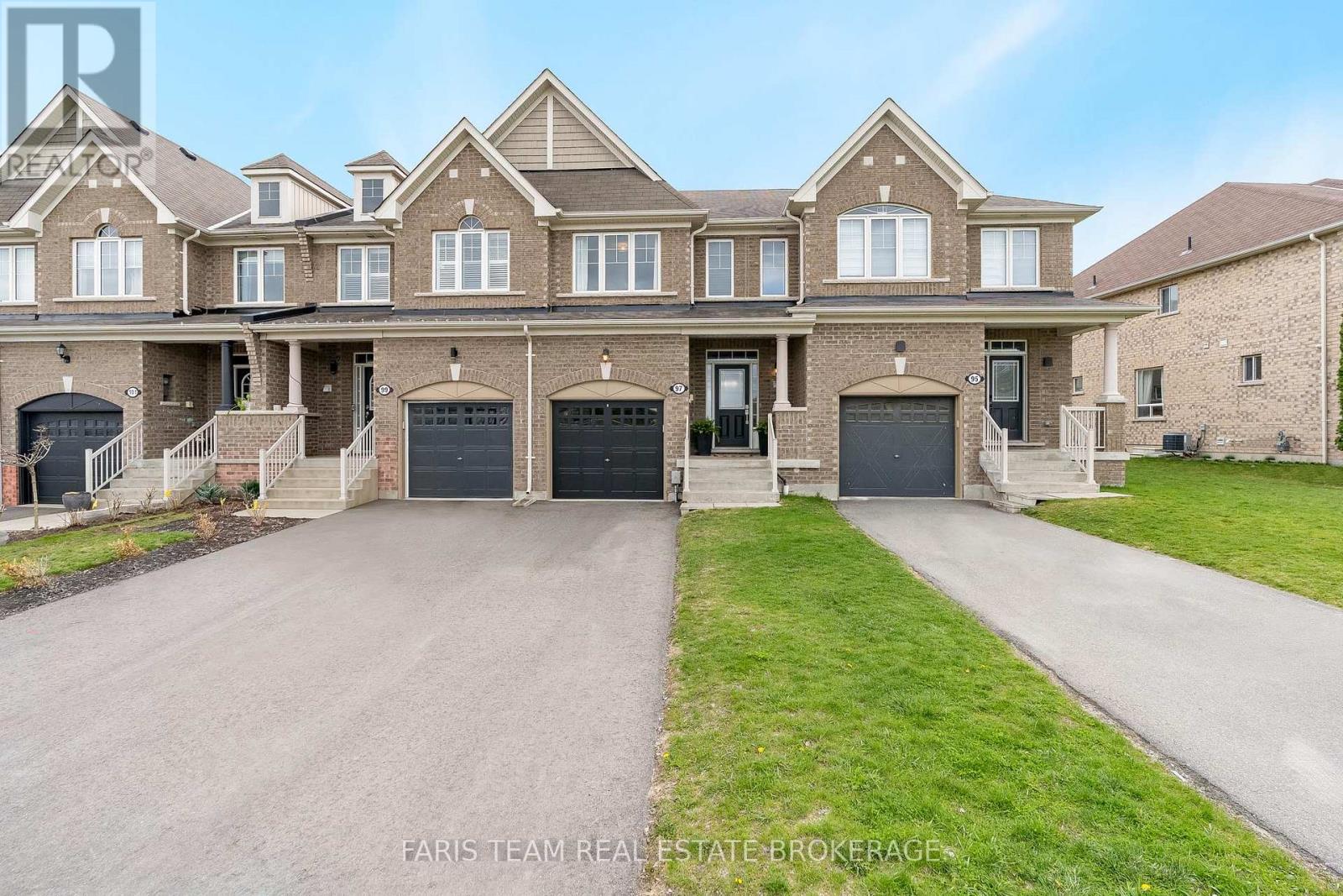 97 Mcgahey Street, New Tecumseth, Ontario  L0G 1W0 - Photo 3 - N13109512