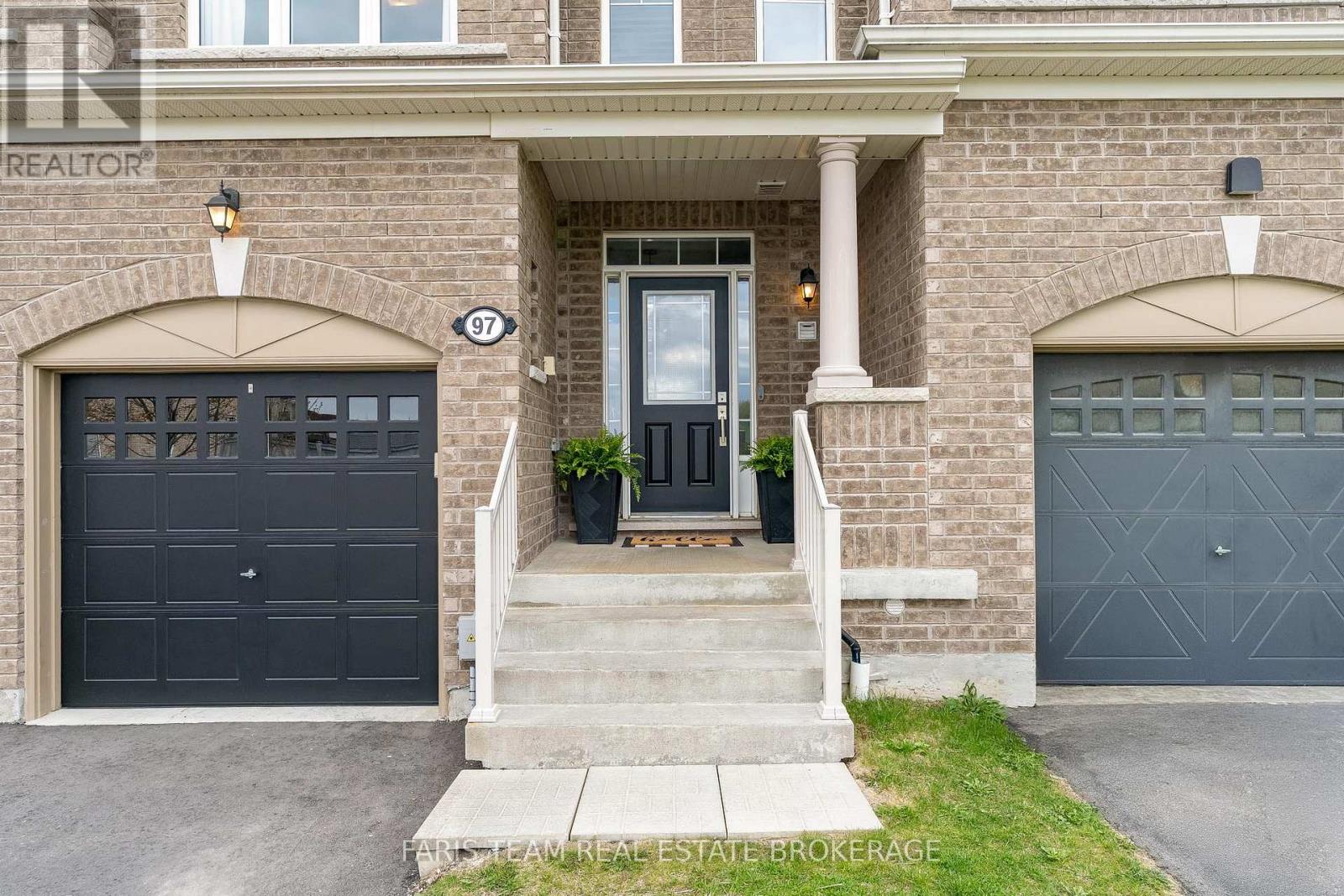 97 Mcgahey Street, New Tecumseth, Ontario  L0G 1W0 - Photo 5 - N13109512