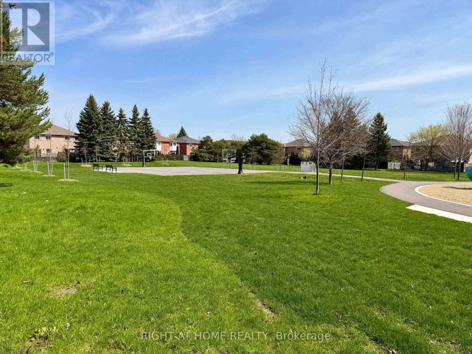 605 Willowick Drive, Newmarket, Ontario  L3X 2A9 - Photo 40 - N13109558