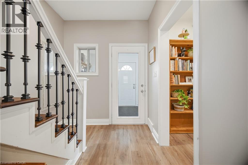 83 Province Street N, Hamilton, Ontario  L8H 4H5 - Photo 6 - 40827364