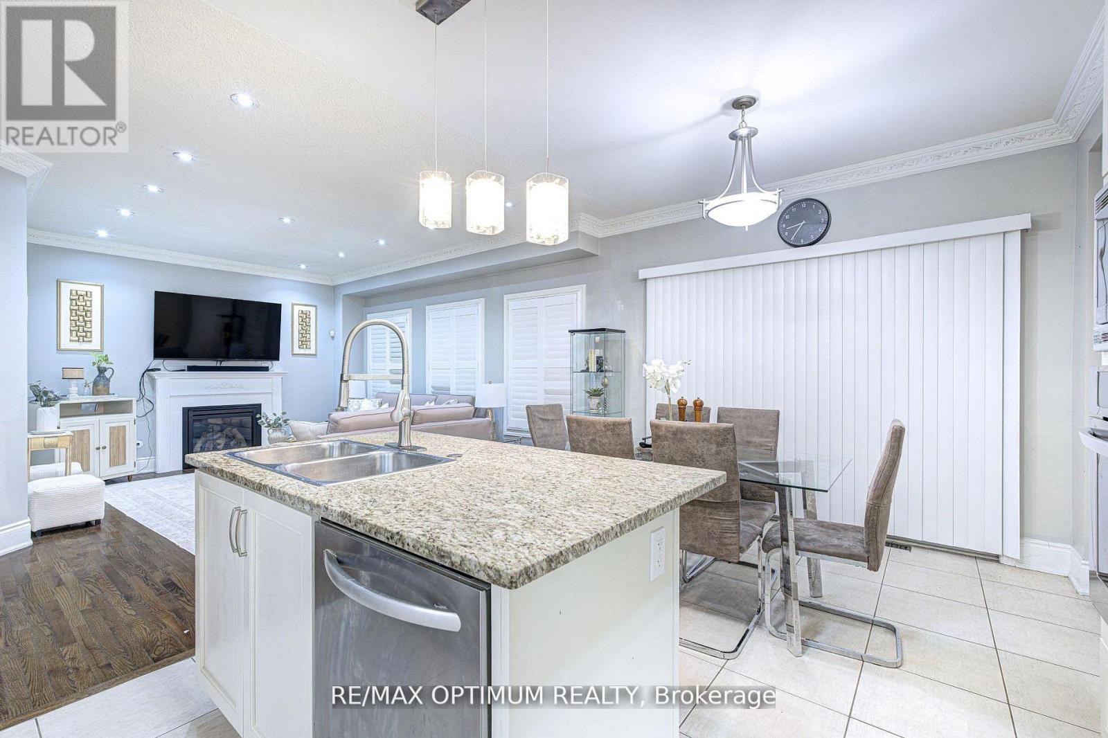19 Teal Crest Circle, Brampton, Ontario  L6X 2Z6 - Photo 21 - W13109510