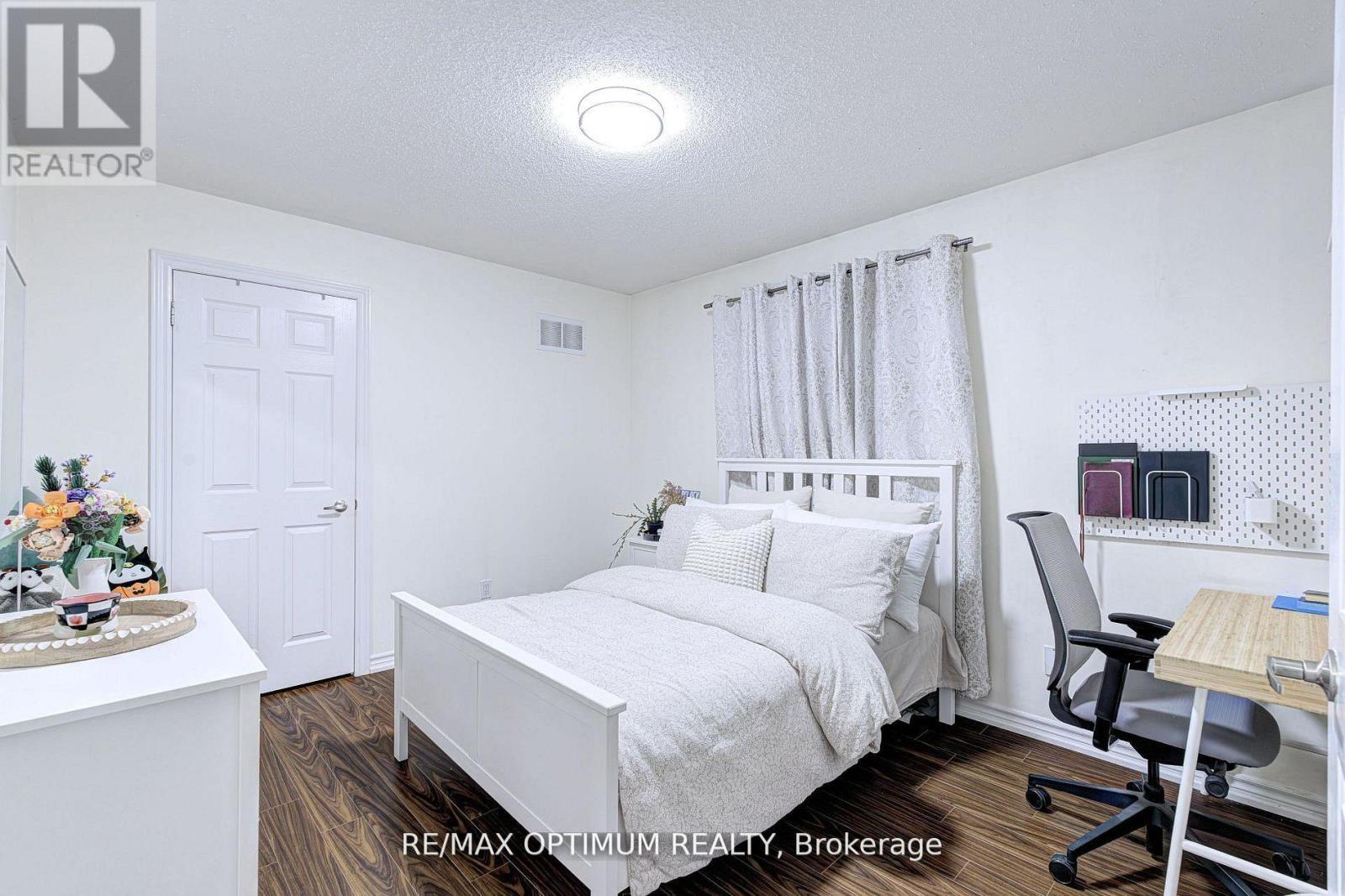 19 Teal Crest Circle, Brampton, Ontario  L6X 2Z6 - Photo 35 - W13109510
