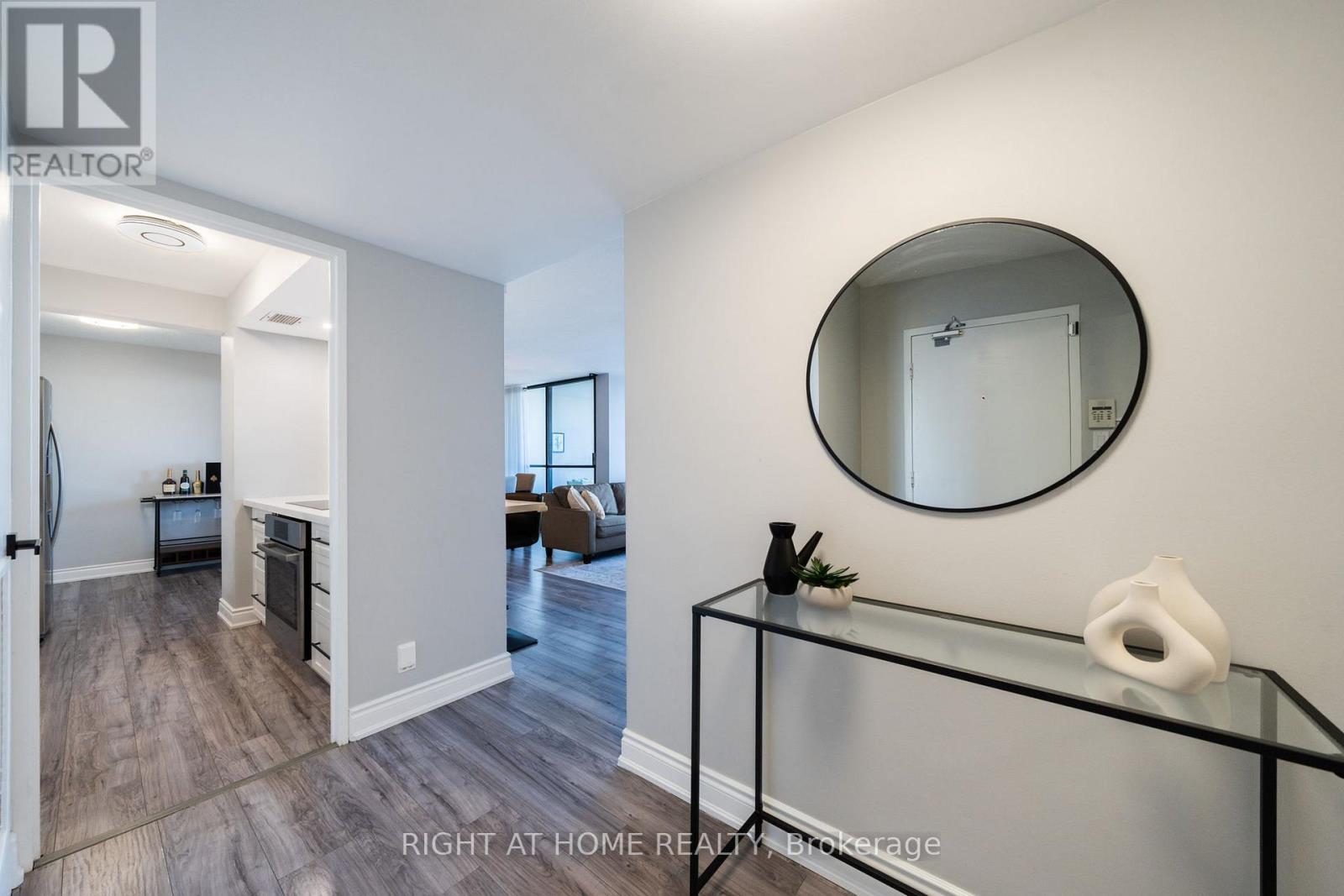 1107 - 1107-1333 Bloor Street, Mississauga, Ontario  L4Y 3T6 - Photo 10 - W13109536