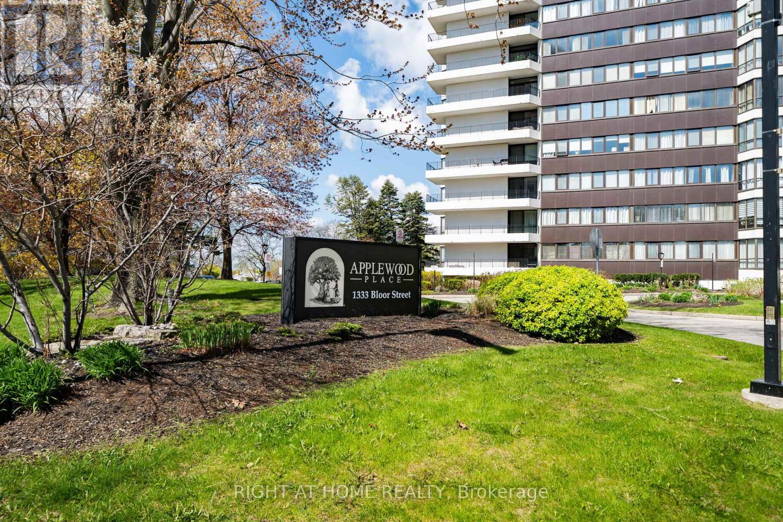 1107 - 1107-1333 Bloor Street, Mississauga, Ontario  L4Y 3T6 - Photo 50 - W13109536