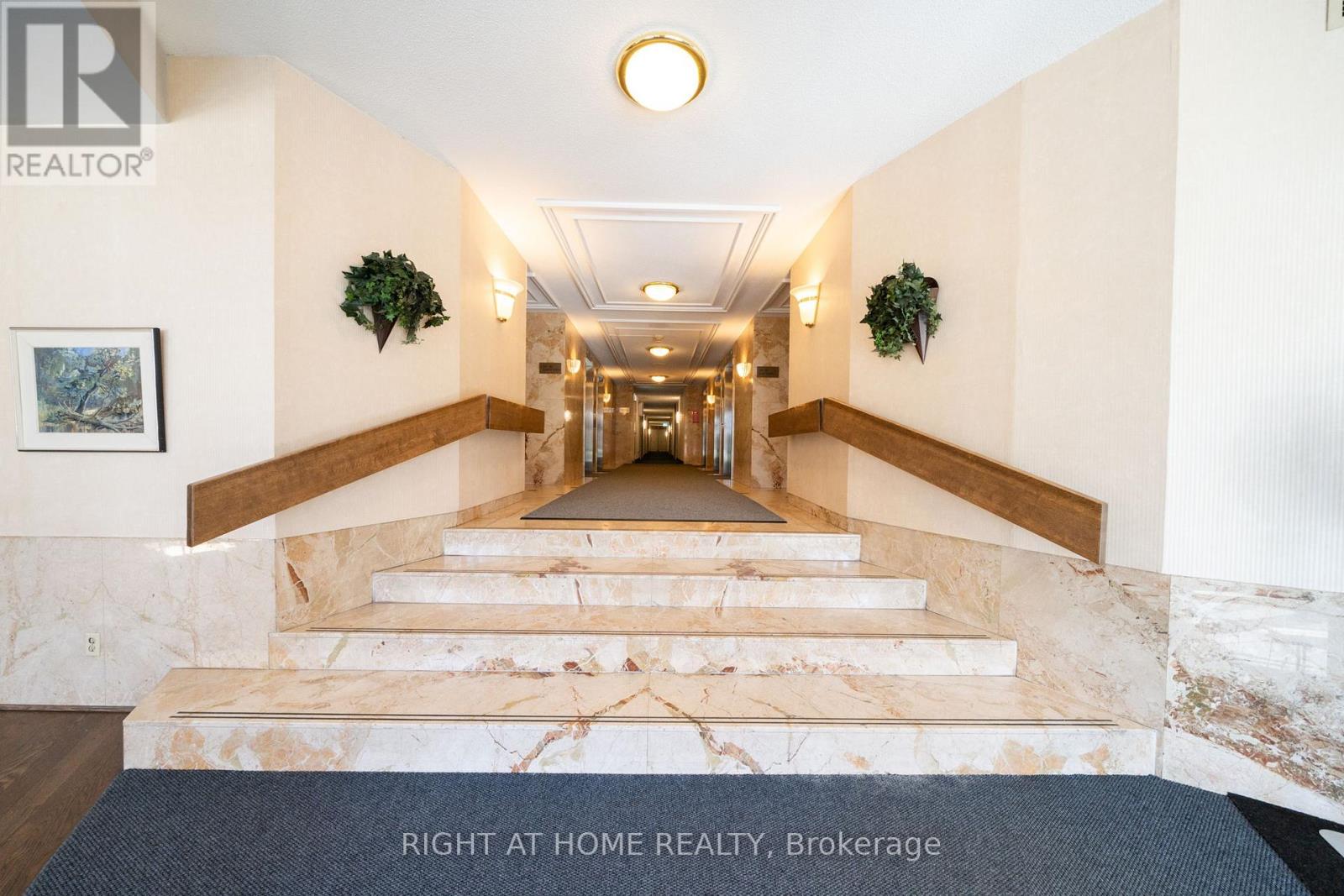 1107 - 1107-1333 Bloor Street, Mississauga, Ontario  L4Y 3T6 - Photo 6 - W13109536