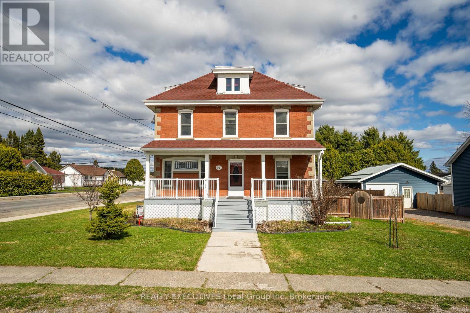 10 Dubeau Street, West Nipissing, Ontario  P0H 2M0 - Photo 2 - X12887578