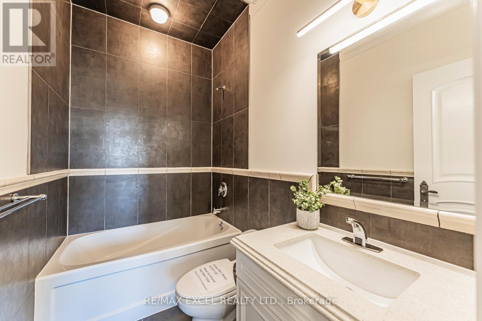 19 Addison Street, Richmond Hill, Ontario  L4C 9N1 - Photo 28 - N13106768