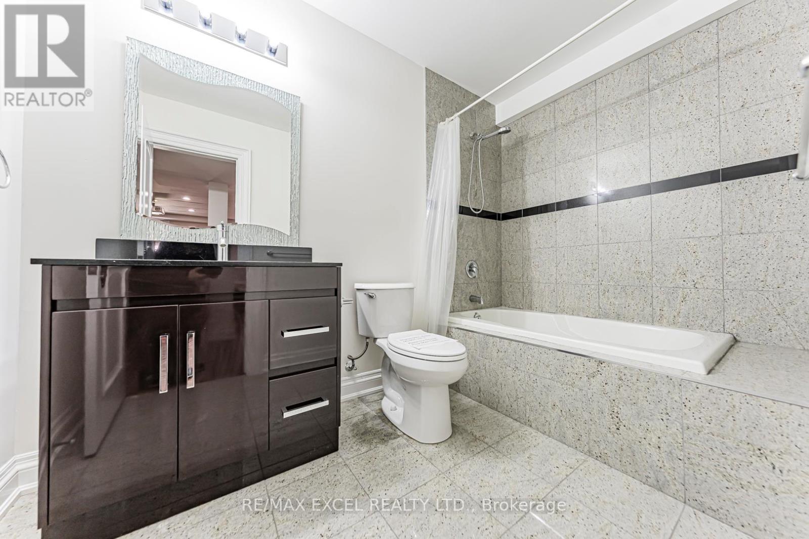 19 Addison Street, Richmond Hill, Ontario  L4C 9N1 - Photo 43 - N13106768