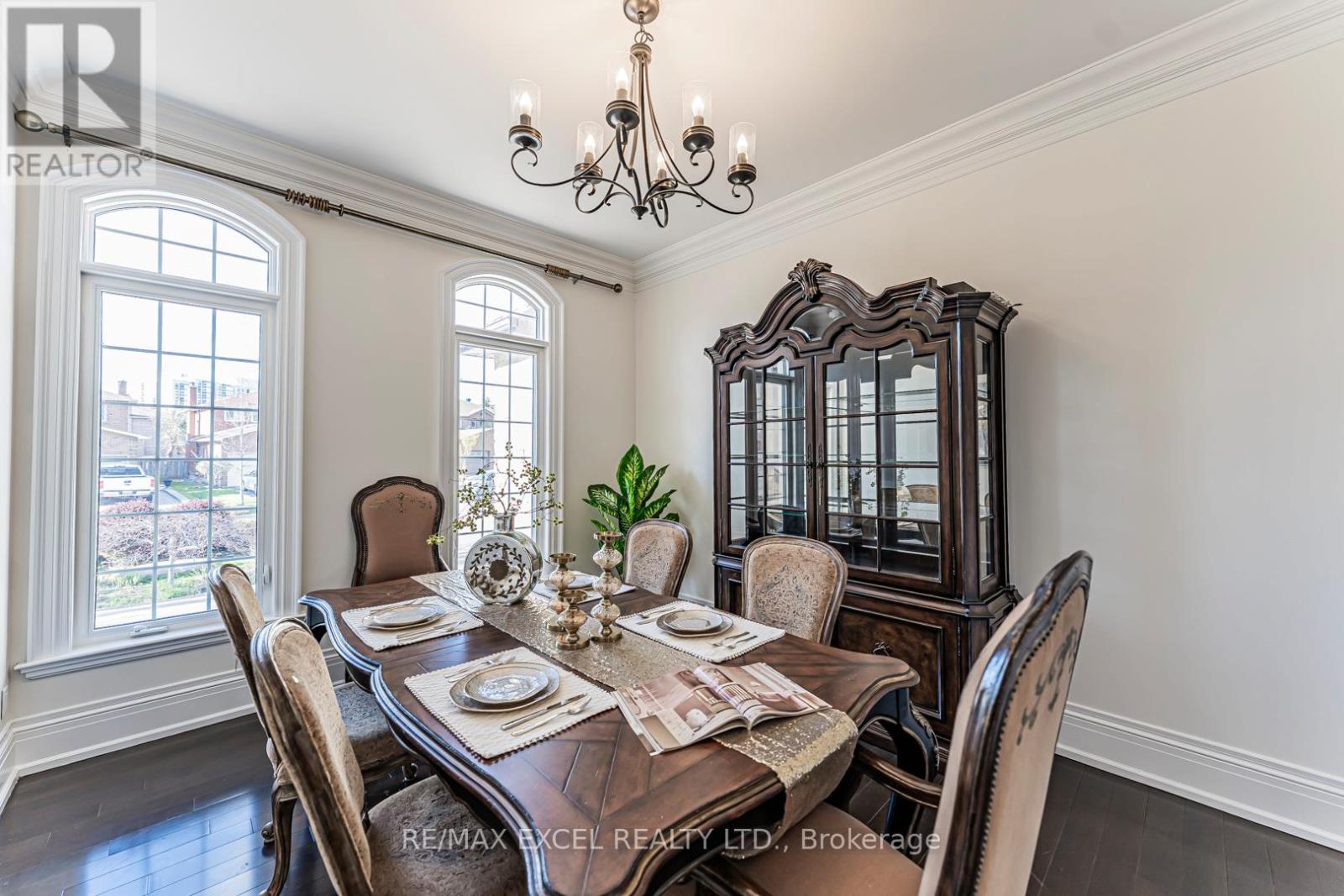 19 Addison Street, Richmond Hill, Ontario  L4C 9N1 - Photo 8 - N13106768