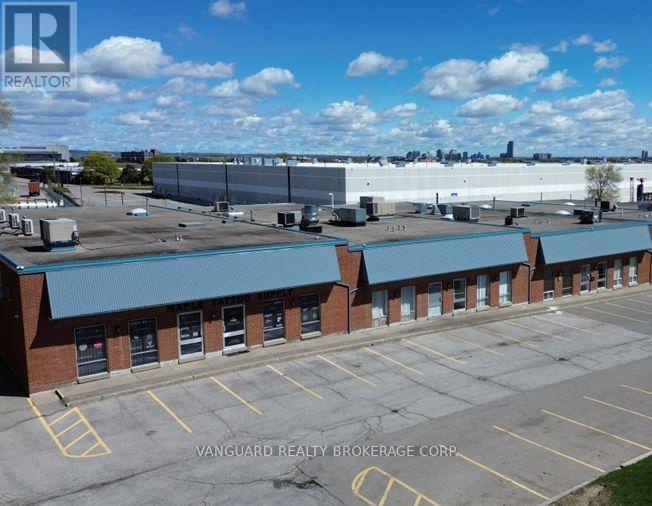102 MARTIN ROSS AVENUE, Toronto, Ontario