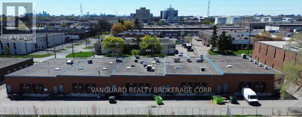102 Martin Ross Avenue, Toronto, Ontario  M3J 2L4 - Photo 6 - W12478097