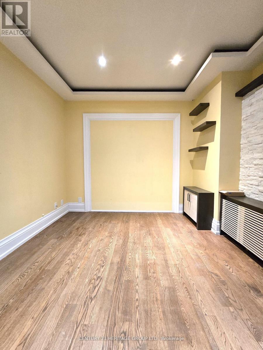 Main - 46 Mahoney Avenue, Toronto, Ontario  M6M 2H4 - Photo 13 - W13108560