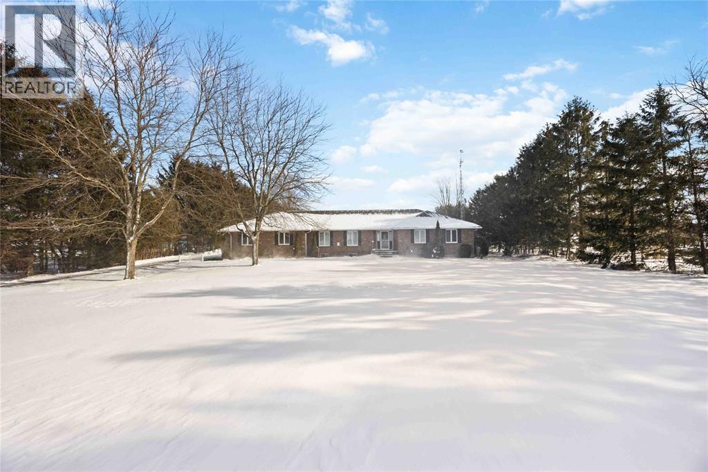 5386 Mandaumin Road, Plympton-Wyoming, Ontario  N7T 7H3 - Photo 45 - 26009253