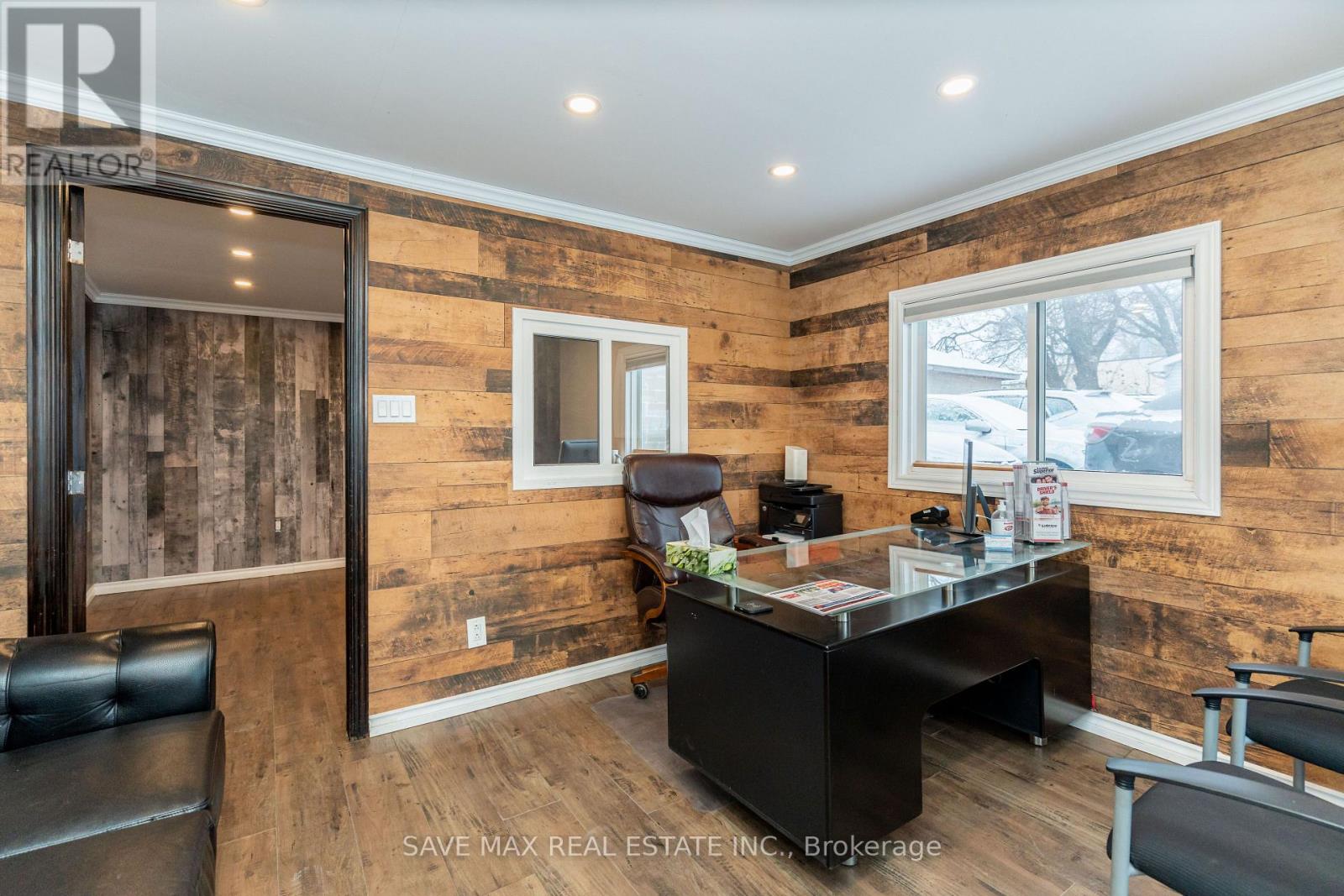 4 Beaumont Crescent, Guelph, Ontario  N1E 6A7 - Photo 3 - X12773680