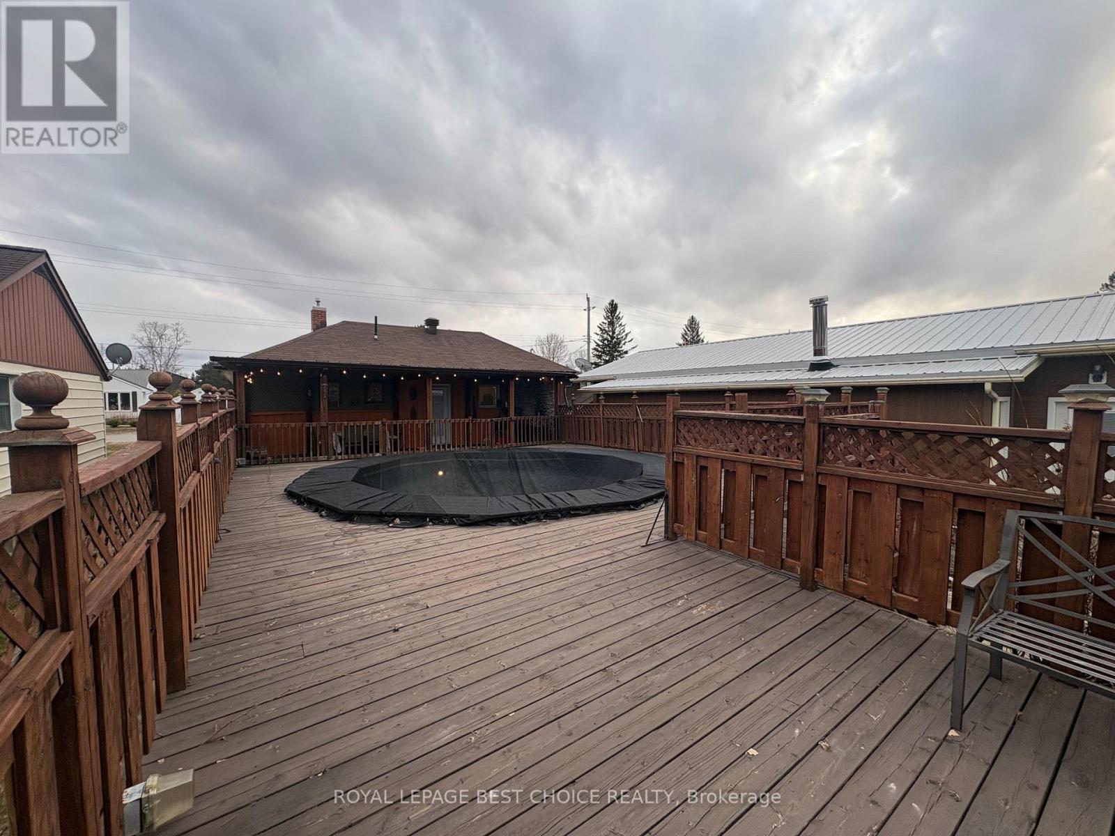 23 Ninth Avenue, Englehart, Ontario  P0J 1H0 - Photo 15 - T13109656