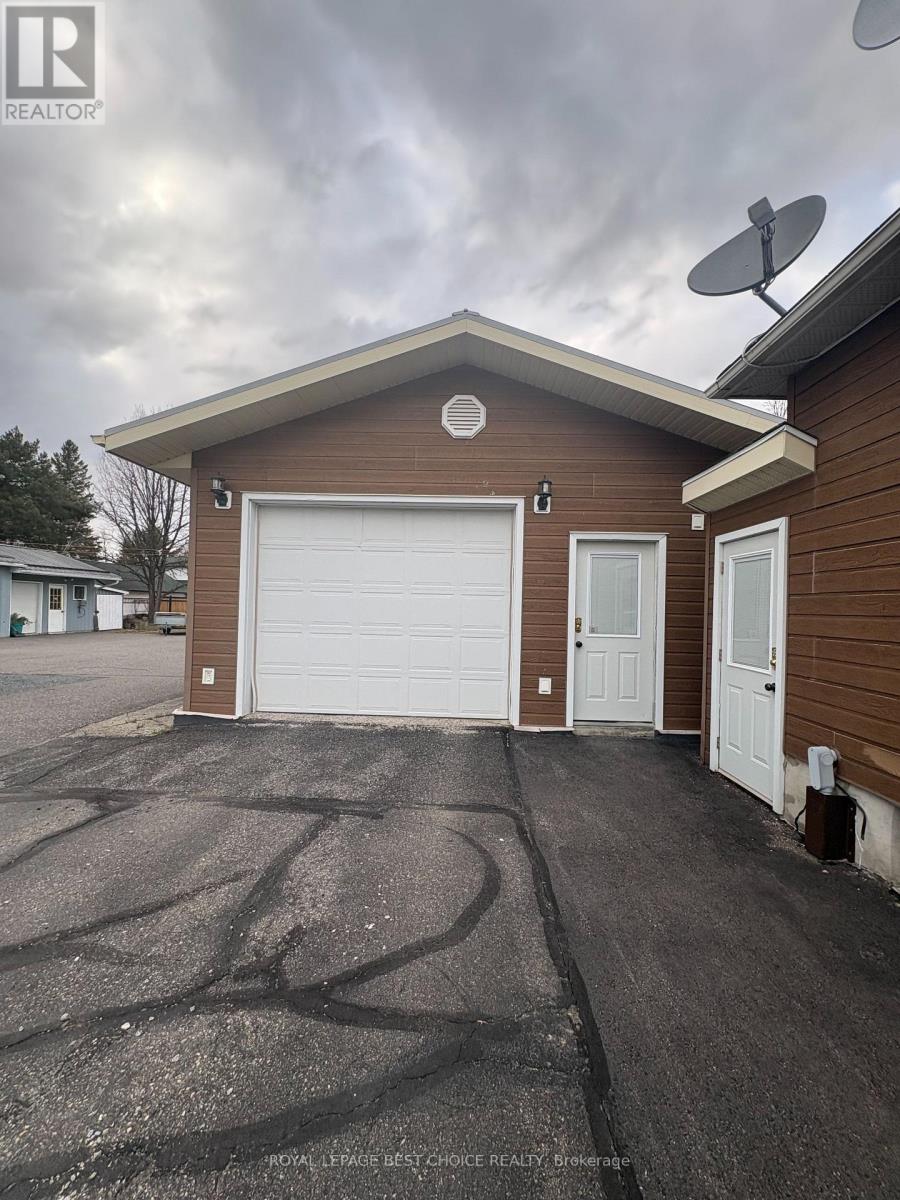 23 Ninth Avenue, Englehart, Ontario  P0J 1H0 - Photo 3 - T13109656