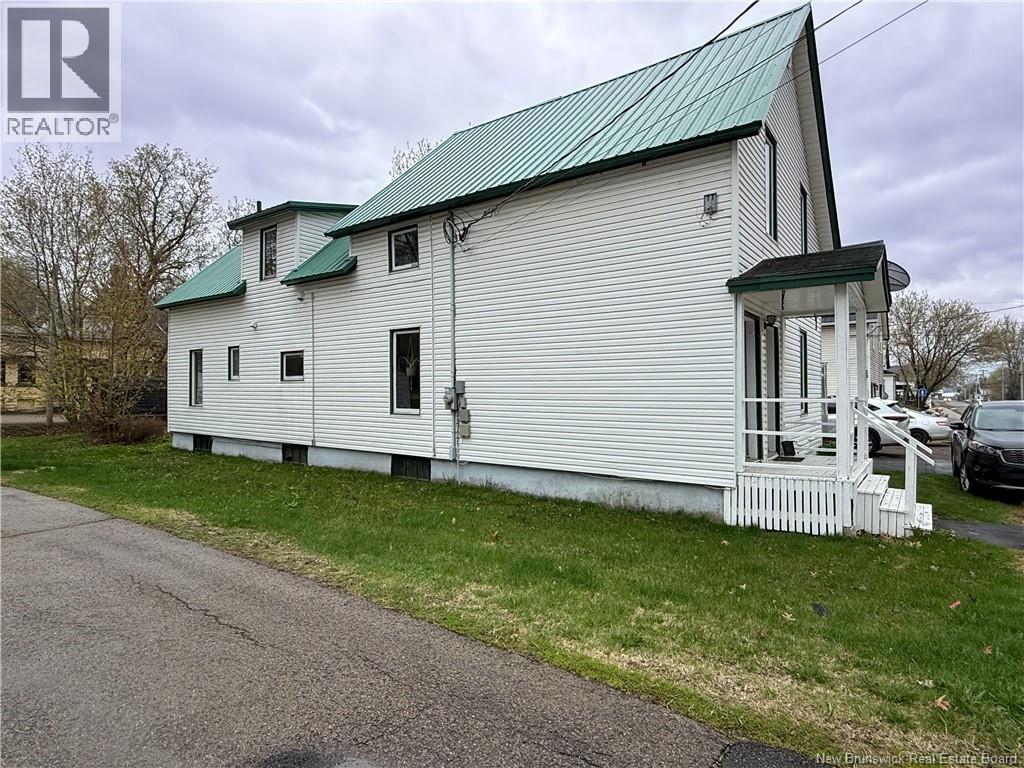 14 Nelson Street, Sussex, New Brunswick  E4E 1V5 - Photo 4 - NB137609