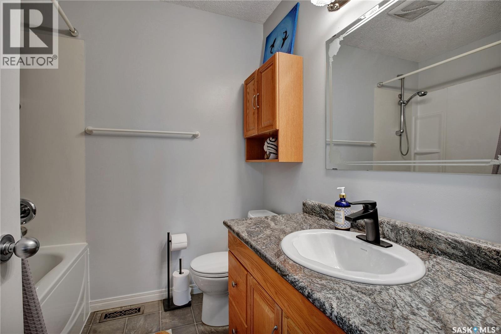 226 Davies Road, Saskatoon, Saskatchewan  S7K 7N1 - Photo 13 - SK035561