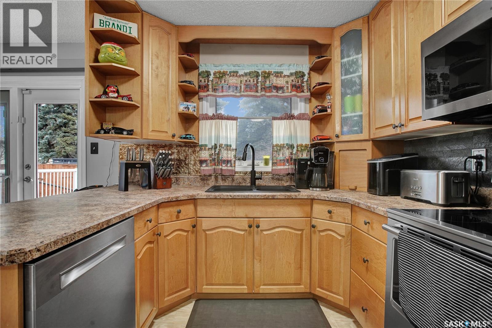 226 Davies Road, Saskatoon, Saskatchewan  S7K 7N1 - Photo 6 - SK035561