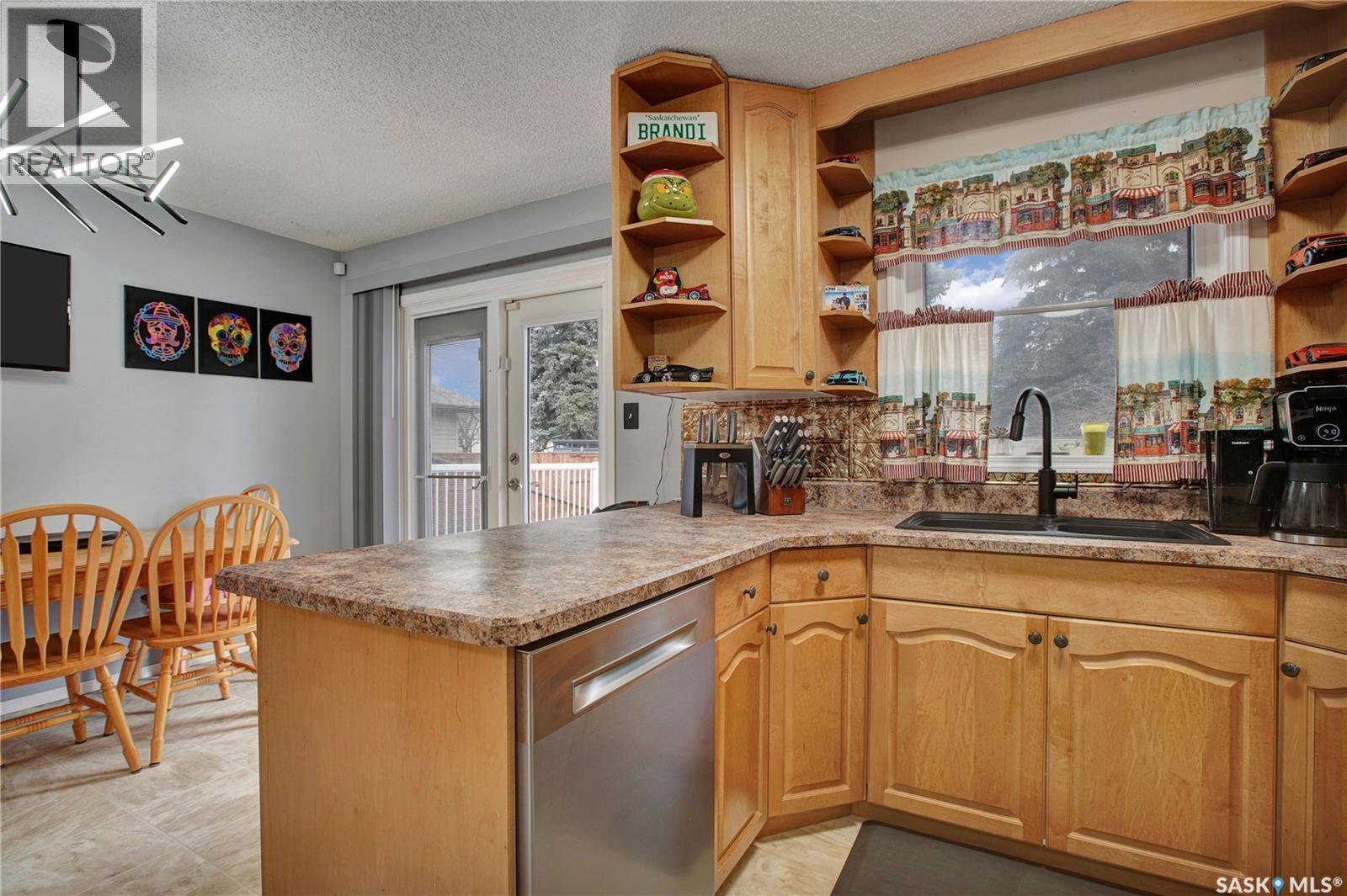 226 Davies Road, Saskatoon, Saskatchewan  S7K 7N1 - Photo 7 - SK035561