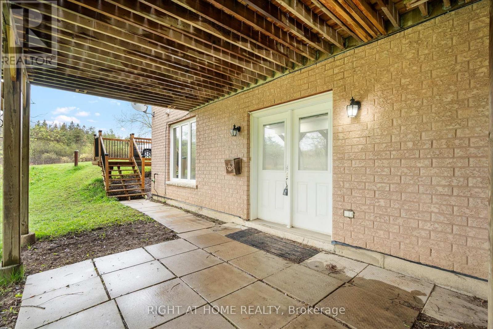 5730 Halls Road N, Whitby, Ontario  L1M 1S3 - Photo 3 - E13109622