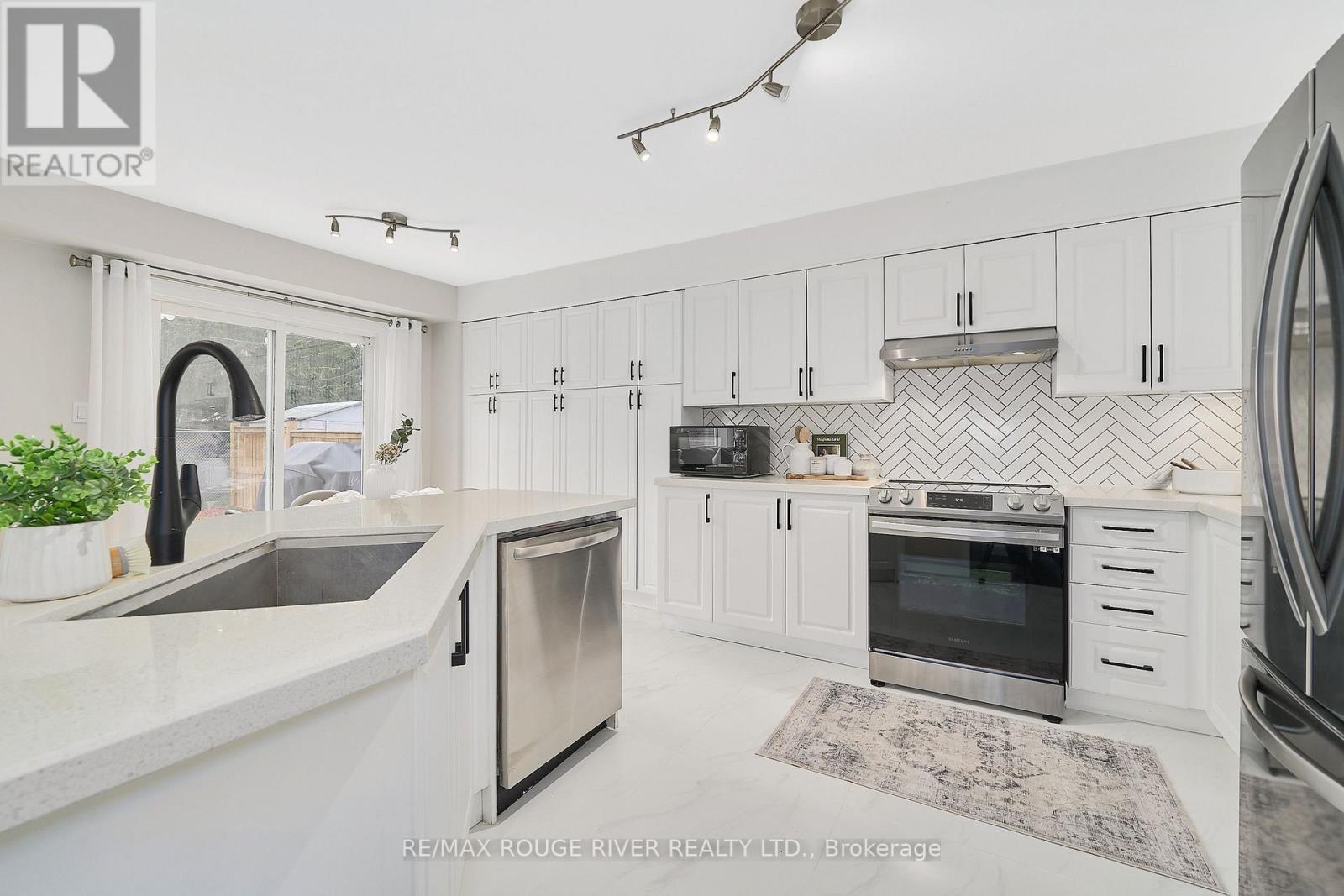 52 Rickaby Street, Clarington, Ontario  L1C 5J6 - Photo 18 - E13109660