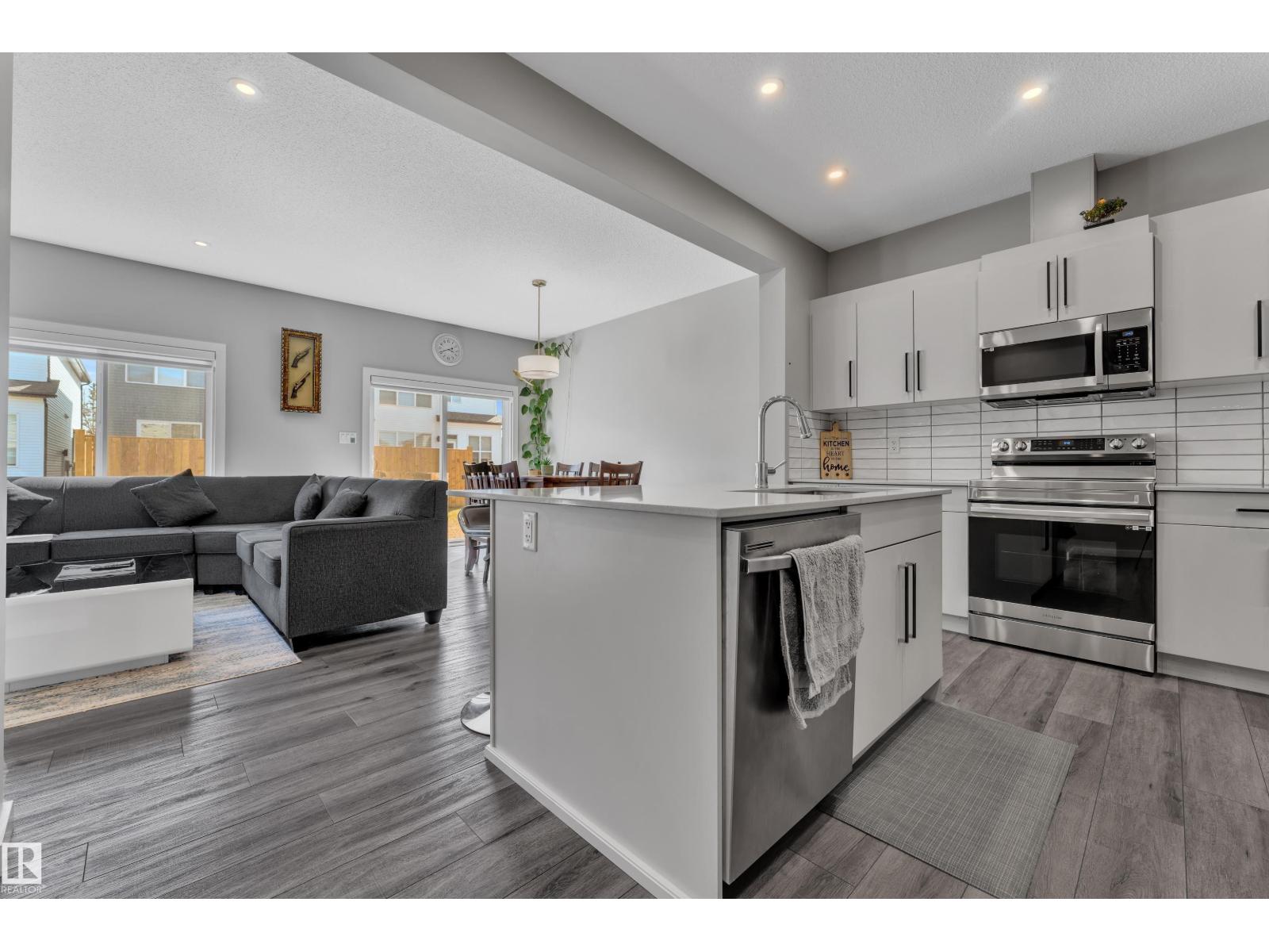 319 36 Av Nw, Edmonton, Alberta  T6T 2P9 - Photo 10 - E4486957