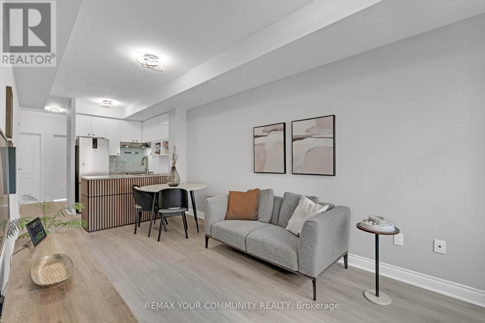218 - 17 Coneflower Crescent, Toronto, Ontario  M2R 0A5 - Photo 4 - C13109654