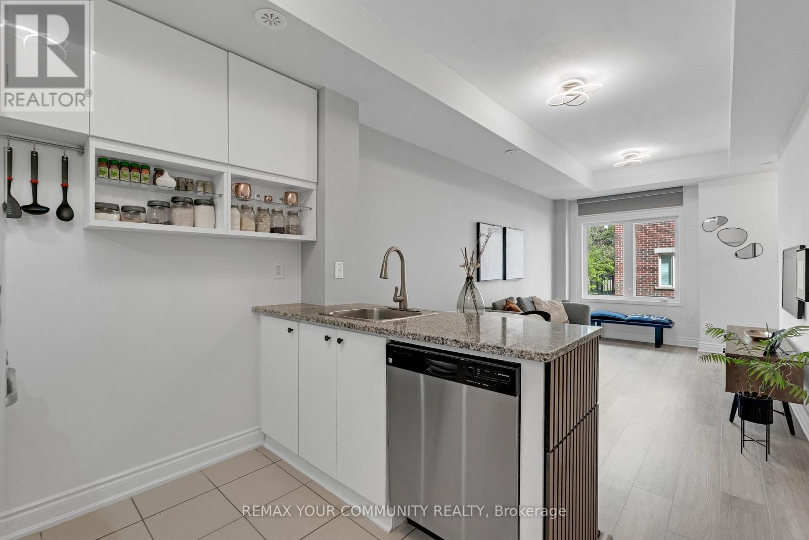 218 - 17 Coneflower Crescent, Toronto, Ontario  M2R 0A5 - Photo 9 - C13109654