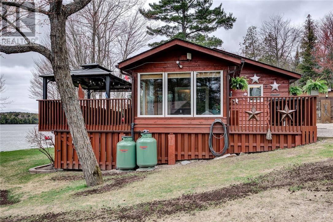 630 Lacloche Lake Rd, Massey, Ontario  P0P 1P0 - Photo 3 - 2127633