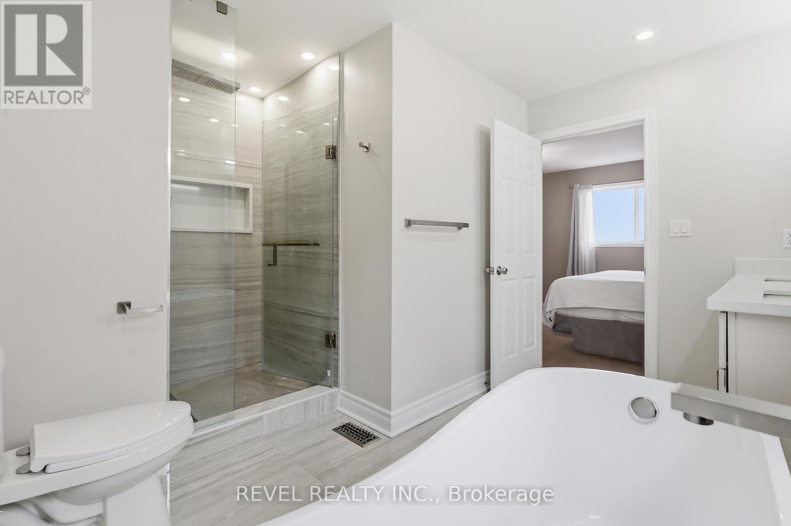 116 Hibbard Drive, Ajax, Ontario  L1Z 1J8 - Photo 17 - E13109576