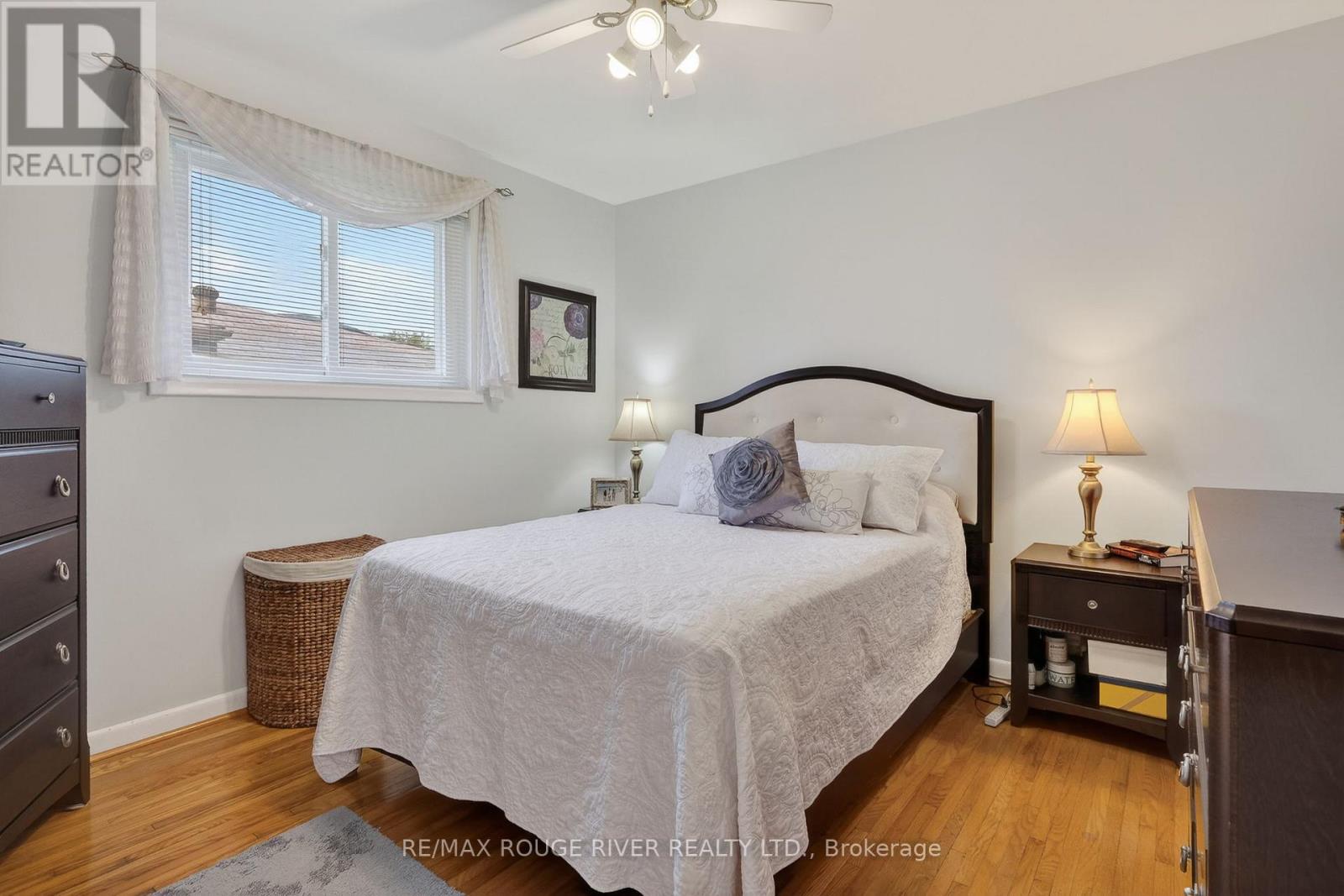 812 Bem Avenue, Pickering, Ontario  L1W 1X1 - Photo 17 - E13109658