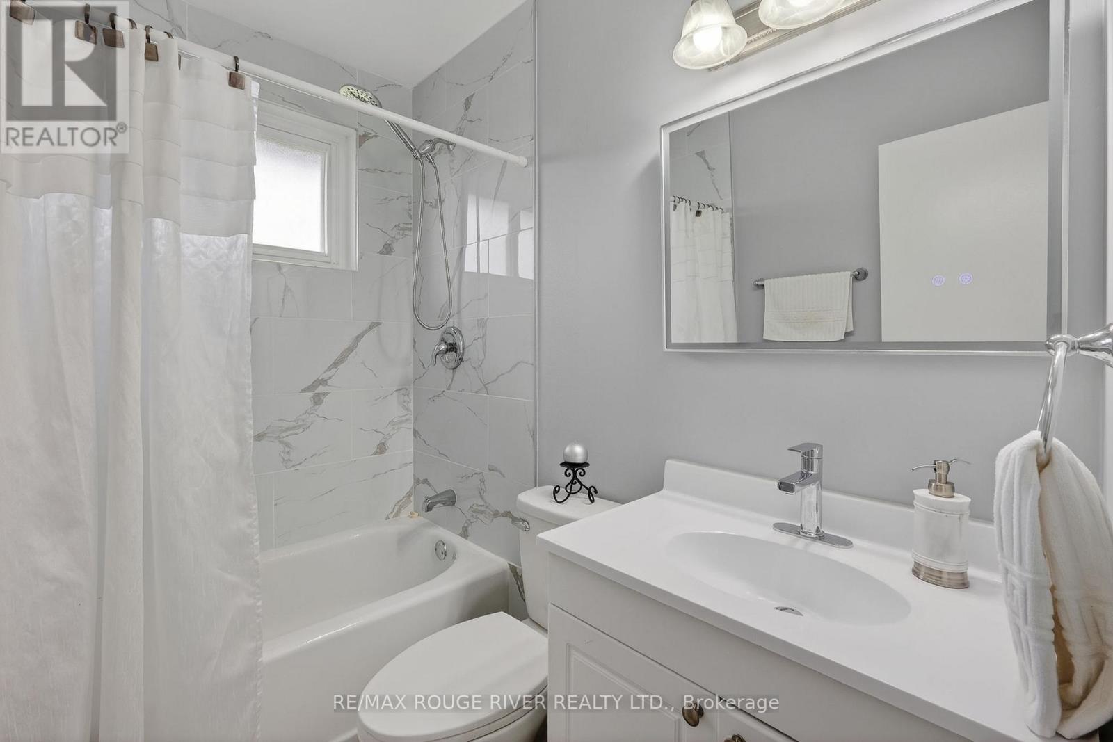 812 Bem Avenue, Pickering, Ontario  L1W 1X1 - Photo 21 - E13109658