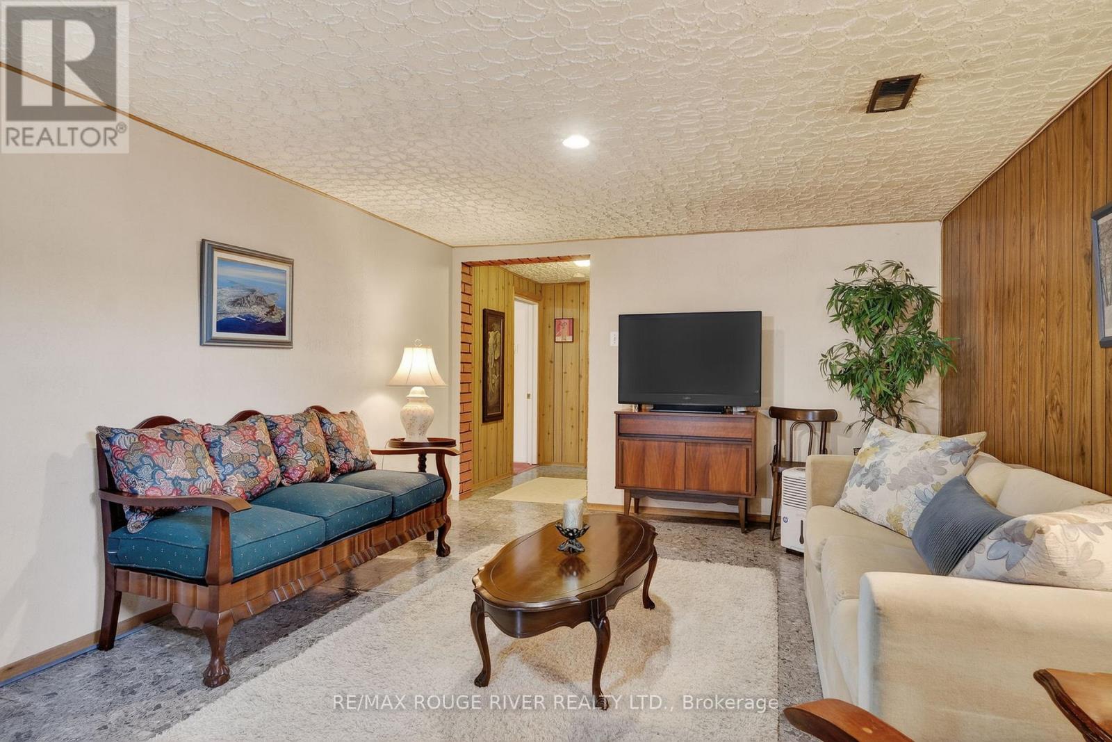 812 Bem Avenue, Pickering, Ontario  L1W 1X1 - Photo 26 - E13109658